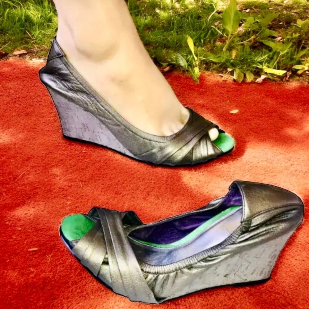 AREZZO Brazil Gray Silver Wedge Leather Pump Elastic Open Toe